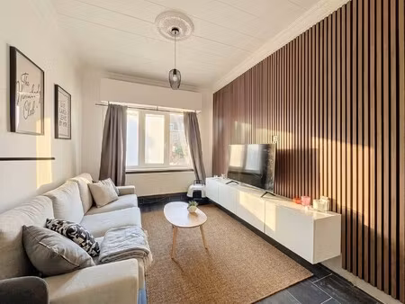 instapklare woning met halfopen karakter en 4 slaapkamers nabij centrum sint-niklaas!