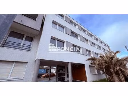 à vendre – studio meublé avec locataire en place