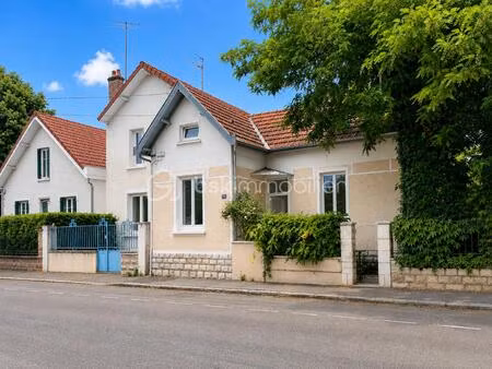 maison traditionnelle de 110 m² à dijon