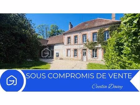 propriété de 180 m² à les sieges