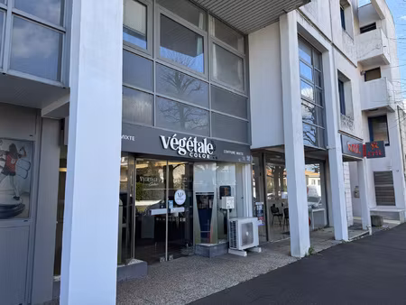 location local commercial 43m² niort 79000