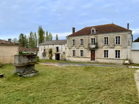 vente maison 2 pièces 162 m² villexavier (17500)
