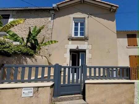 maison de ville à ligugé (86240)