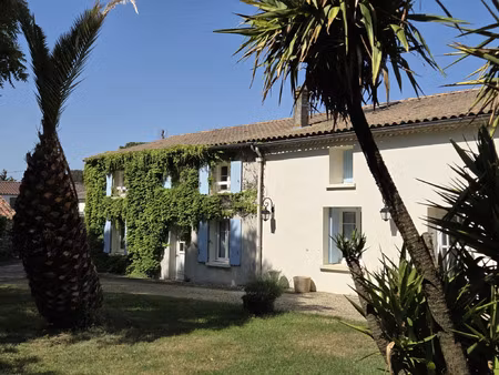 vente maison 12 pièces 307 m² saint-sulpice-de-royan (17200)