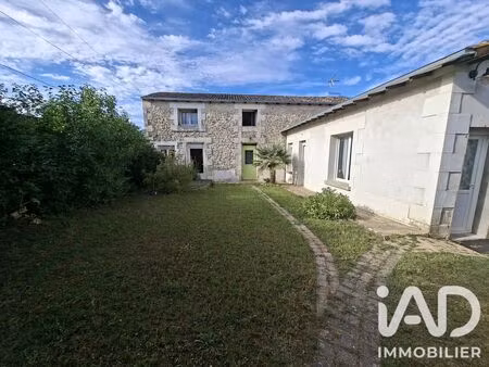 maison de village à vouneuil-sous-biard (86580)