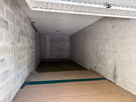 garage danton valence 33 m2