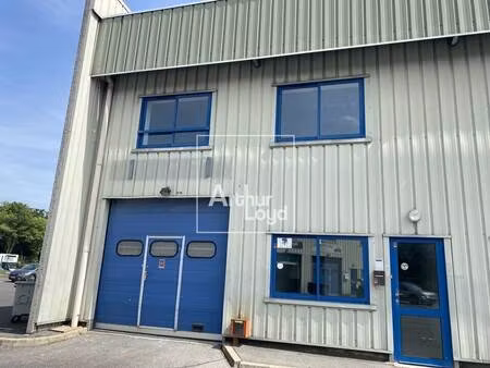 location entrepôt lisses 91090 211m²