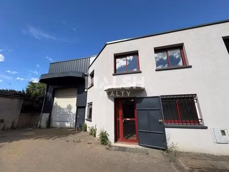 location local d’activités saint priest 69800 360m² à 910m²