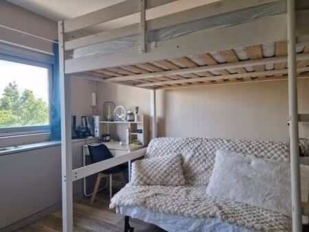 studio lumineux avec vue dégagée – 3ᵉ étage