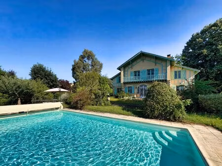 vallée dordogne - grande maison avec piscine