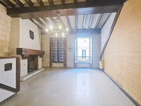 avignon intra muros. appartement t2 60m²
