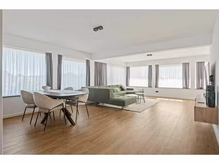 appartement à vendre à wim saerensplein 25 deurne (rbw27297)