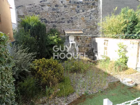 maison langeac avec cour et garage