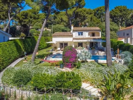 villa de 4 chambres de luxe en vente antibes  provence-alpes-côte d'azur