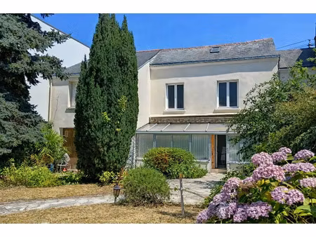 mellinet maison familiale avec grand jardin