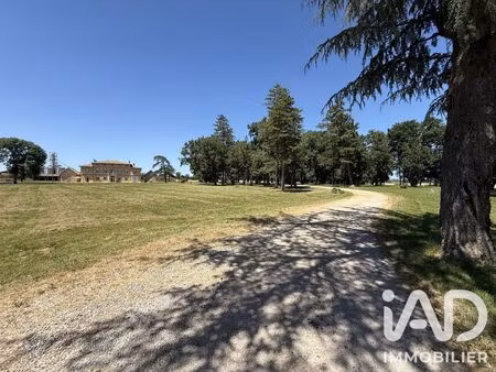 domaine à fronton (31620)