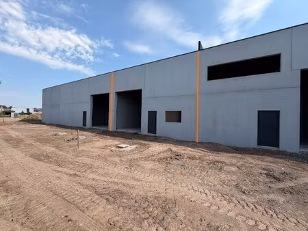kmo-unit (nieuwbouw) - nabij e40! - 300 m²
