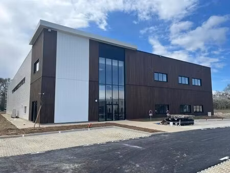 vente local d’activités ollainville 91340 491m² à 1921m²