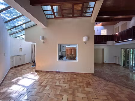 vente maison 7 pièces  188.18m²  le taillan