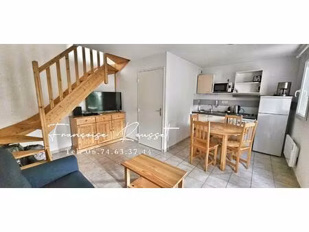 villa duplex avec terrasse ombragée et intimité rare
