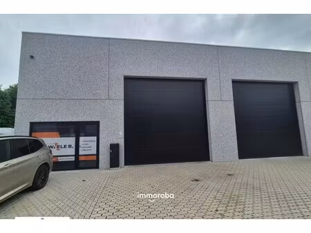 recent kmo unit (140m²) te oeselgem
