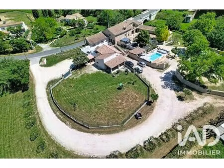 domaine à saint-paulet-de-caisson (30130)
