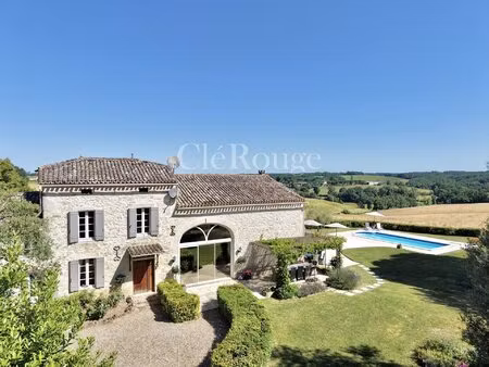 proche de monségur - magnifique propriété avec gîte indépendant et vues panoramiques...