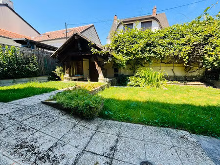 vente maison 7 pièces  194.00m²  montreuil