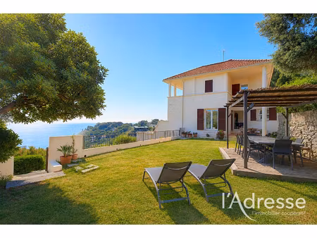 vente maison 6 pièces  180.00m²  bastia