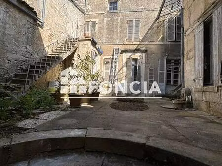 vente maison à niort (79000) : à vendre / 400m² niort