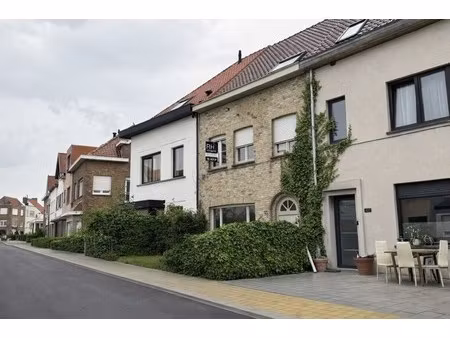 appartement te koop in heist-aan-zee met 2 slaapkamers