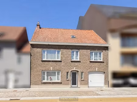 huis te koop in waregem met 5 slaapkamers