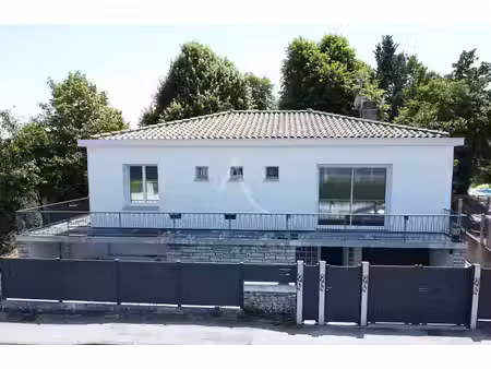 vente maison jonzac 17500 - - surface privée
