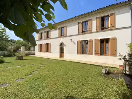 vente maison mirambeau 17150 - - surface privée