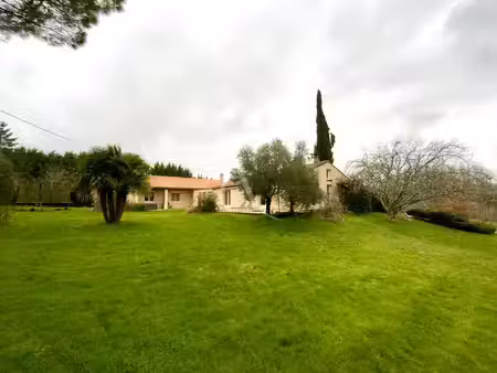 vente maison sainte-colombe 17210 - - surface privée