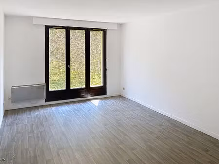 location appartement 2 pièces 49m² petit couronne 76650