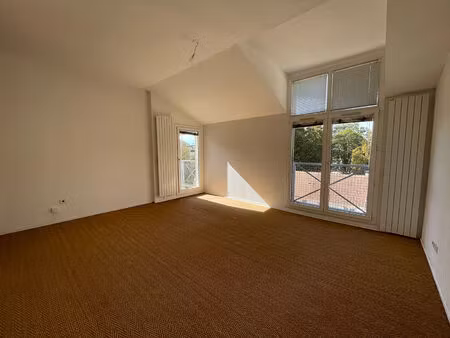 location appartement 3 pièces  72.59m²  gif