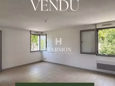 harmon à vendre : magnifique t4 en centre ville d'oloron