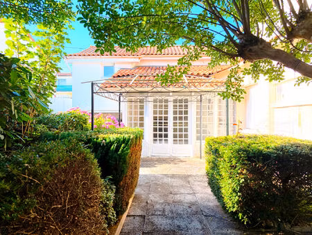 maison saintes 4 pièce(s) 108 m2