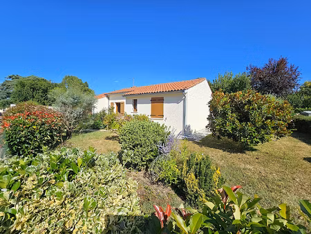 adorable plain pied 2 chambres avec jardin et garage à vill