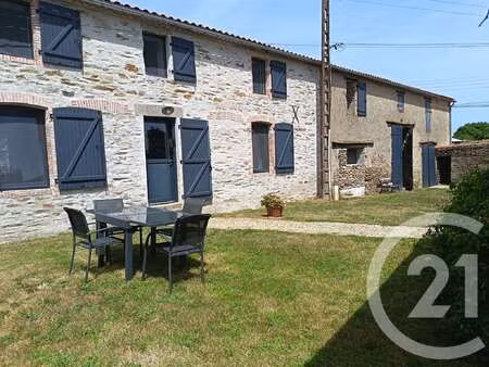 vente maison à saint-étienne-de-mer-morte (44270) : à vendre / 160m² saint-étienne-de-mer-