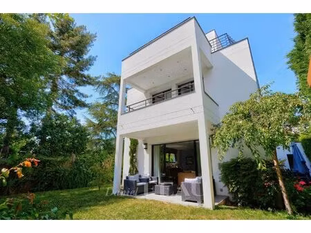 saint-cloud - montretout - maison d'architecte - 4 chambres.