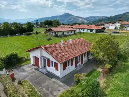vente maison saint-jean-pied-de-port 64220 - - surface privée