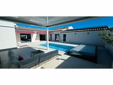villa contemporaine de 154m² + pool house