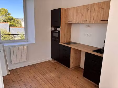 location appartement 2 pièces à pontivy (56300) : à louer 2 pièces / 26m² pontivy