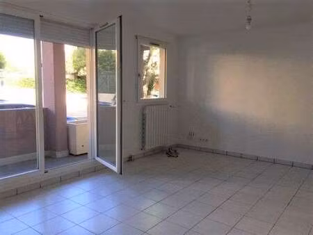 location appartement 2 pièces à montpellier (34000) : à louer 2 pièces / 43m² montpellier
