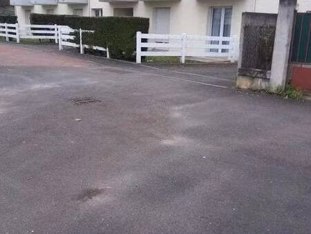location appartement t1 à pessac (33600) : à louer t1 / 23m² pessac