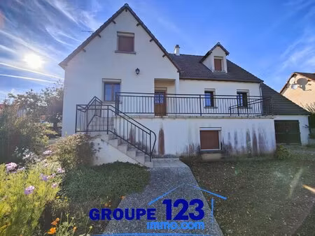 rare : 6 chambres  vue sur champs  deux garages