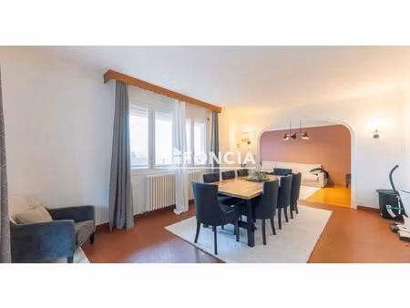 maison t5 de 160 m² proche centre de neuville – garage & terrasse