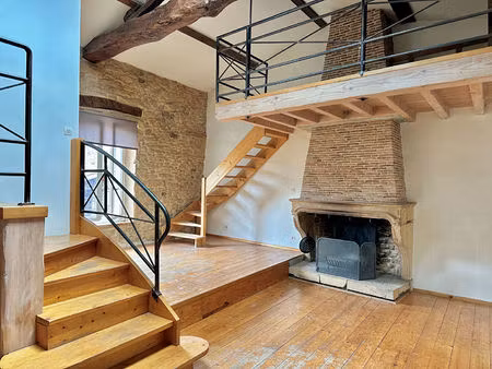 jarnioux maison de village atypique 100 m²